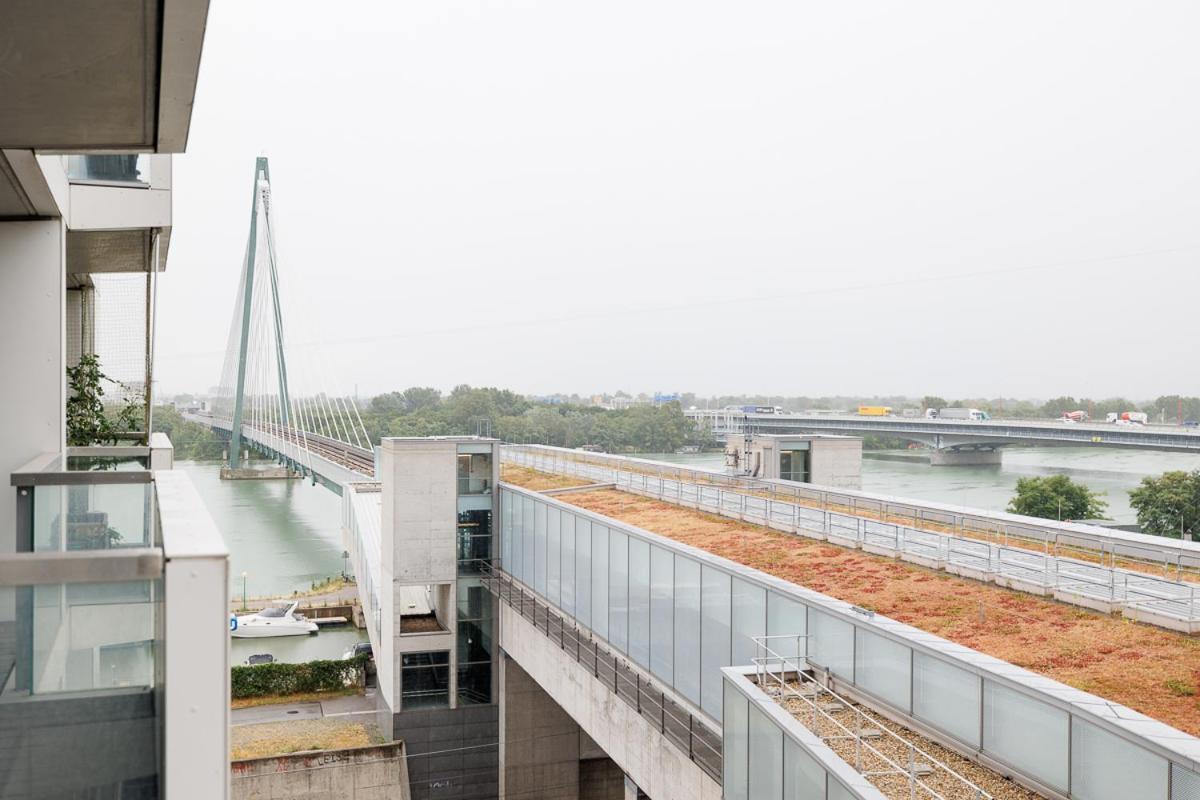 Lovely Apartment In Marina Tower - 10Min To City Center เวียนนา ภายนอก รูปภาพ