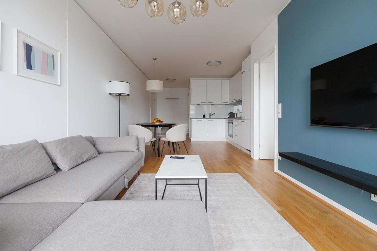 Lovely Apartment In Marina Tower - 10Min To City Center เวียนนา ภายนอก รูปภาพ