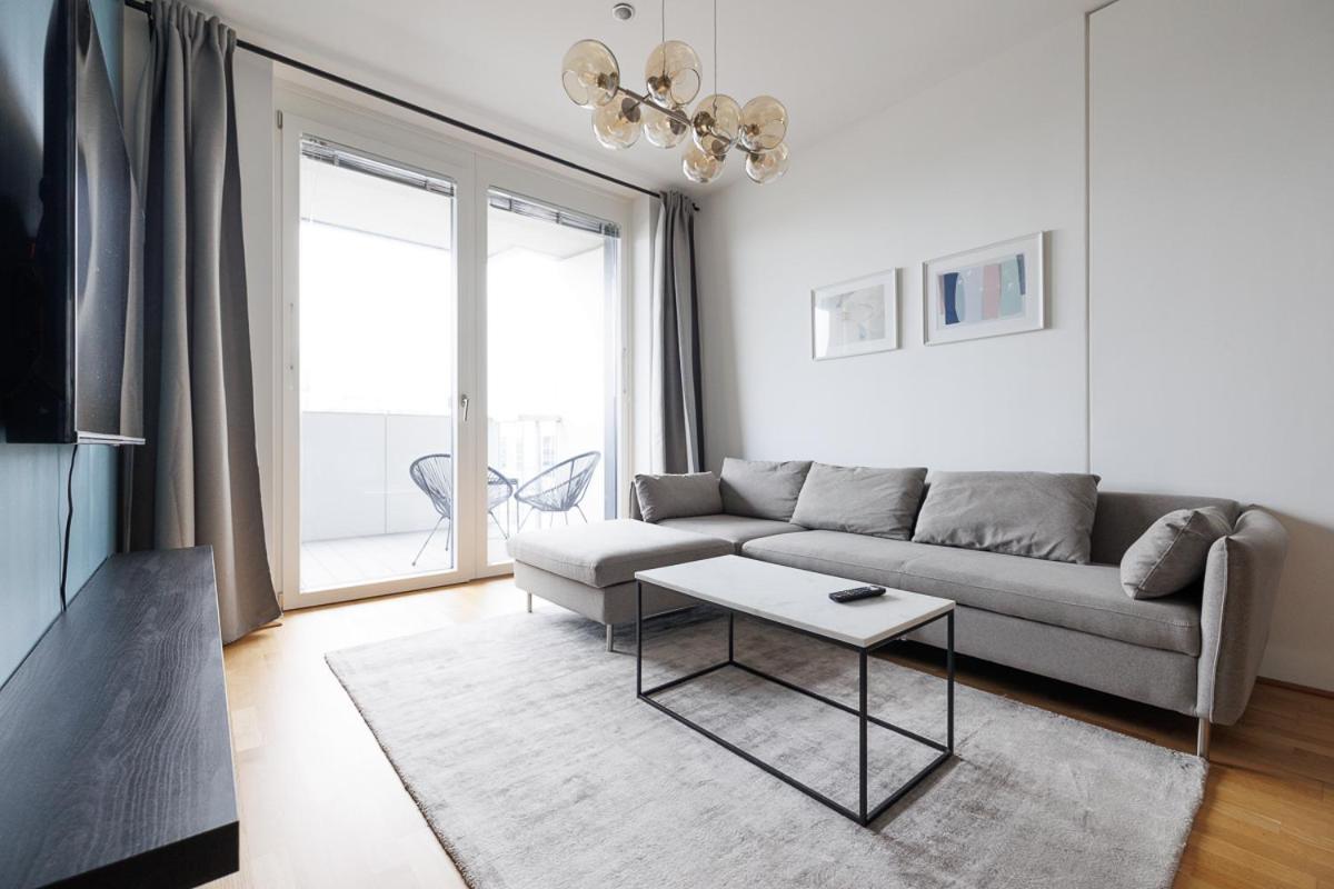 Lovely Apartment In Marina Tower - 10Min To City Center เวียนนา ภายนอก รูปภาพ